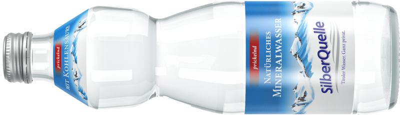 Foto: SilberQuelle / Privatquelle Gruber GmbH & Co KG Natürliches Mineralwasser aus Tirol: eine 0,33-Liter-Flasche SilberQuelle prickelnd
