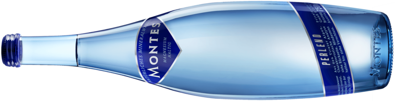 Foto: Montes Quelle / Privatquelle Gruber GmbH & Co KG Das Wasser in der gletscherblauen Flasche: eine 0,75-Liter-Flasche MONTES perlend